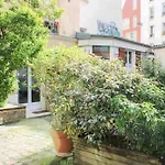 Beautiful Studio For Couple With Courtyard